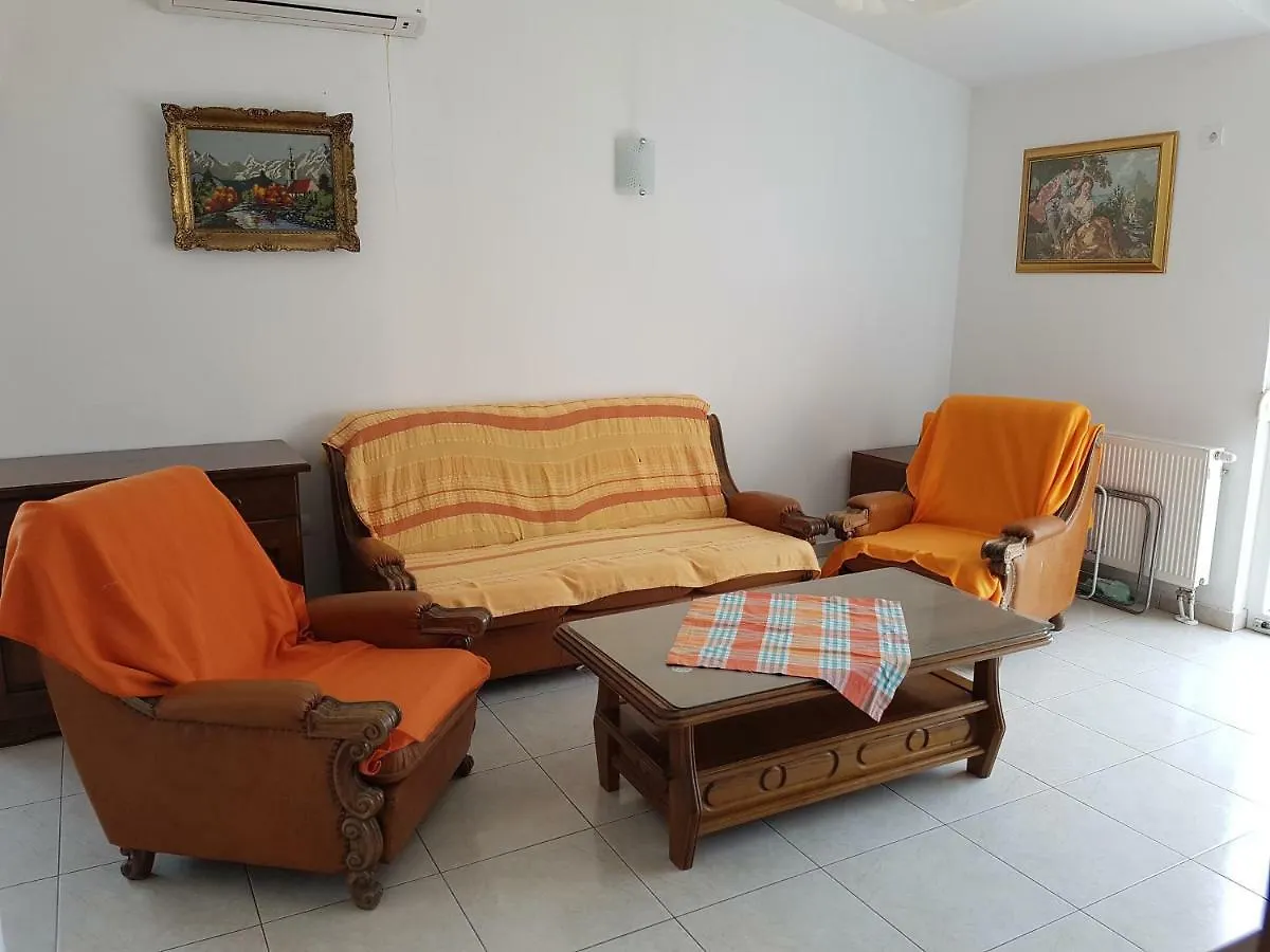 Apartments And Rooms Niki 2  Kastela