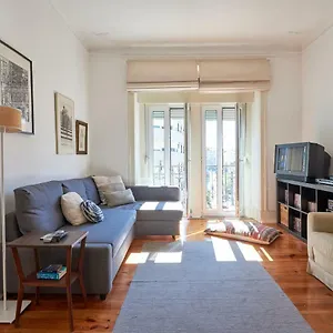 https://charming-apartment-marques.hotels-lisbon-portugal.com